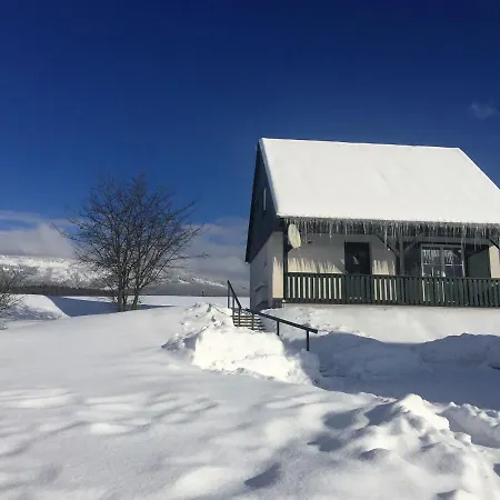Chalet Aista¡ Alpehytte Cista (Hradec Kralove)